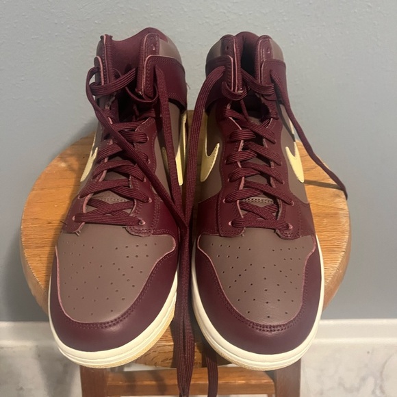 Nike Burgundy and Cream Athletic Shoes Nike Dunk High Plum Eclipse - Picture 4 of 6